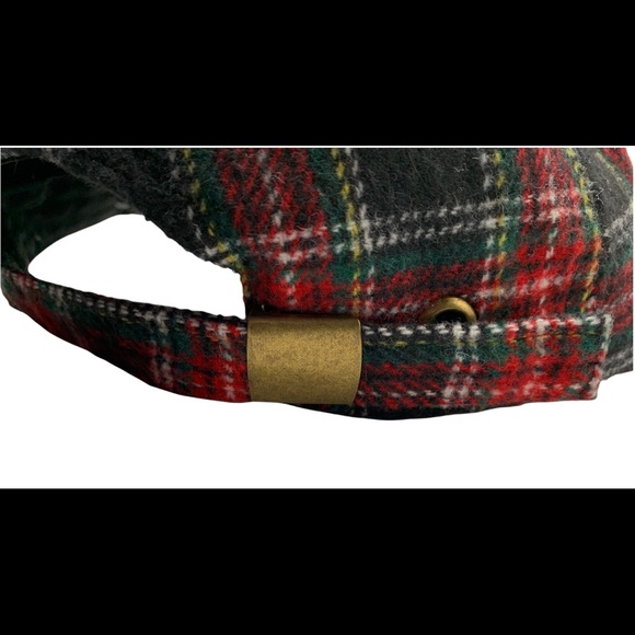Plaid hat cap adjustable with embroidered deer/buck - Picture 6 of 10